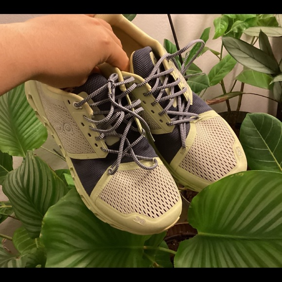 On running cloud stratus - Picture 2 of 4